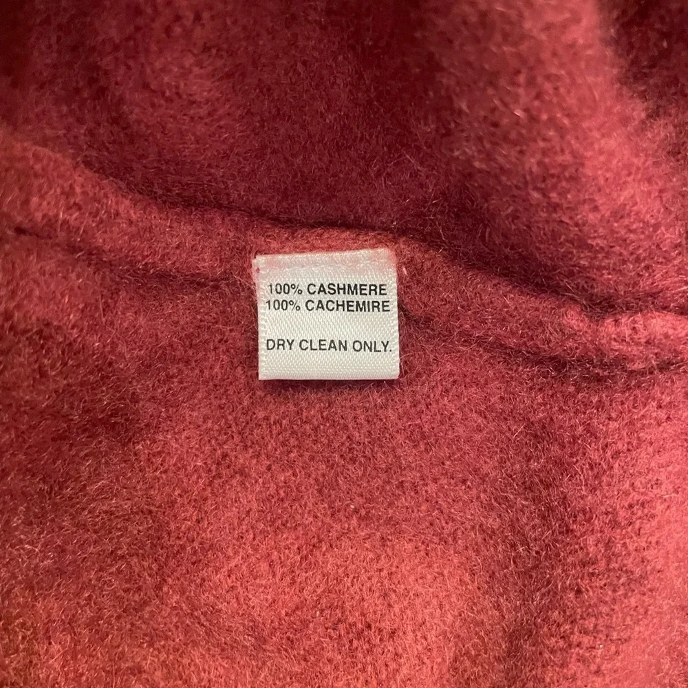 Saks Fifth Avenue Cold Shoulder Cashmere Sweater Size Medium - Picture 10 of 12
